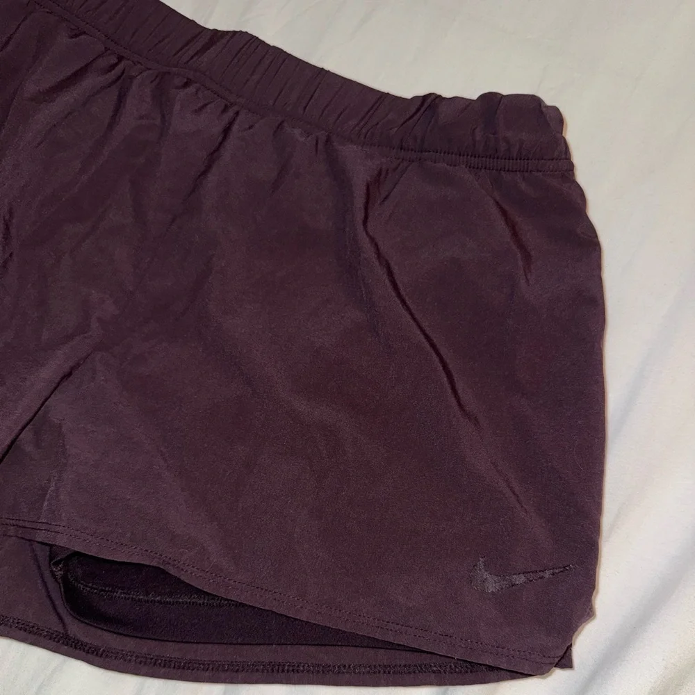 Nike Purple Maroon Athletic Shorts Dri-Fit Women's Size Large